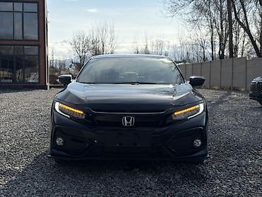 Honda: Honda Civic: 2022 г., 1.5 л, Бензин, Хэтчбэк — 2