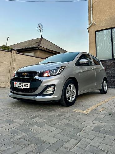 шлем с визором: Chevrolet Spark: 2019 г., 1 л, Автомат, Бензин, Хэтчбэк — 4