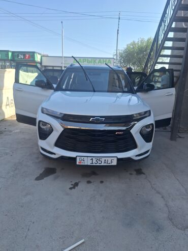 срочно срочно продам машину: Chevrolet Trailblazer: 2020 г., 1.4 л, Автомат, Бензин, Седан
