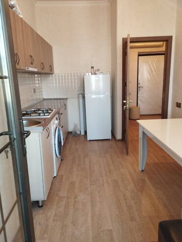 Uzunmüddətli kirayə mənzillər: Nərimanov rayonu,Tefekkür universiteti yaxınlığı,Truimp palace də,16 — 7