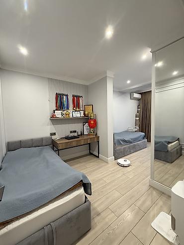 Продажа квартир: 4 комнаты, 150 м², 4 этаж — 4