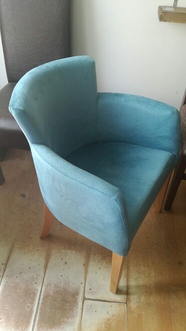 Stolice: 9000din — 7