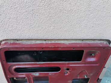 Auto delovi: Vrata desna Lada 2121 Niva. U crvenoj boji. Polovna, zdrava. Skinuta — 13