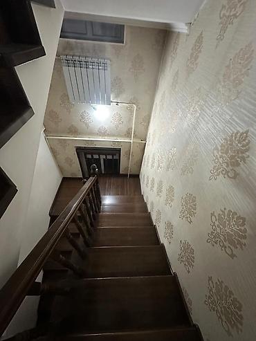 Продажа коттеджей и домов: Классный дом на продажу 4+этажный особняк + подвал 📍Орозбекова at lalafo.kg — 9 Продажа коттеджей и домов: Классный дом на продажу 4+этажный особняк + подвал 📍Орозбекова — 9