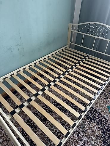 сетка для тапчана: Полутороспальная кровать, Материал каркаса: Металл, Б/у, длина - 200 см, Ширина: 120 см — 3
