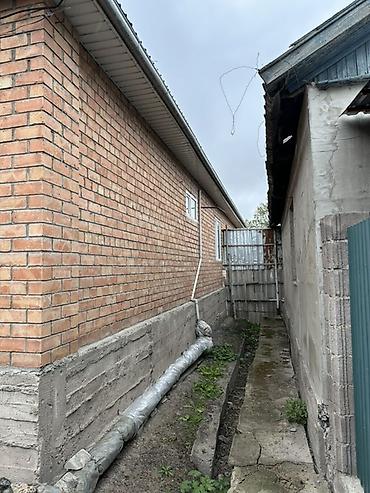 Үйлөрдү сатуу: 6 бөлмө, 120 м², 12 соток, Кызыл Булак, Менчик ээси — 4