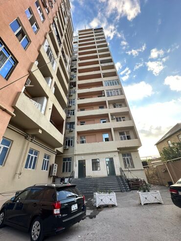 7 ci mikrorayon heyet evleri: 3 otaqlı, Yeni tikili, 68 kv. m