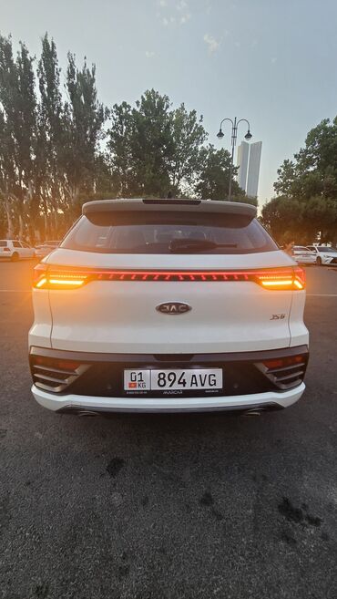 JAC: JAC : 2023 г., 1.6 л, Робот, Бензин, Кроссовер — 7