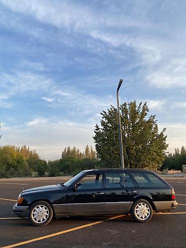салон е46: Mercedes-Benz E-Class: 1990 г., 2.3 л, Кол менен иштөөчү, Бензин, Универсал — 5