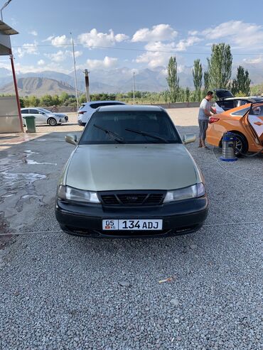 дом на обмен: Daewoo Nexia: 2005 г., 1.5 л, Механика, Бензин, Седан