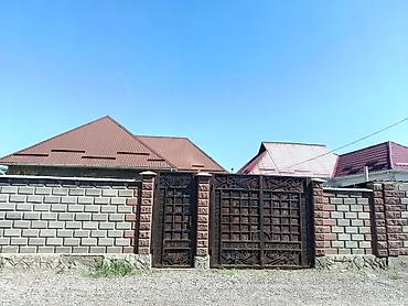 Продажа домов: 4 комнаты, 140 м², 4 соток, Бишкек — 1