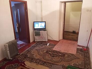 Продажа коттеджей и домов: Срочно поодаётся дом Г. Манас 3 комнат Имеется газ вода центр — 13