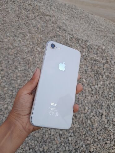 operativ yaddaş: IPhone 8, 64 ГБ, Серебристый
