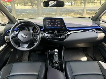 рулон кожи: Toyota C-HR: 2020 г., 2 л, Бензин, Кроссовер — 8