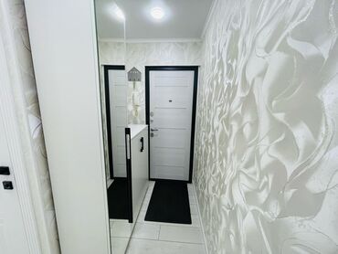 6 микрорайон квартира: 3 комнаты, 64 м², 104 серия, 4 этаж, Дизайнерский ремонт