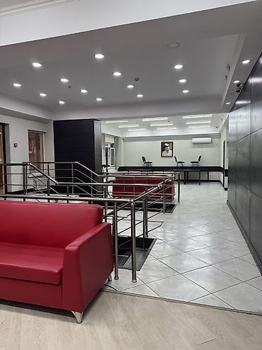 Аренда зданий: Сдается в аренду презентабельное офисное помещение по первой линии ( — 6