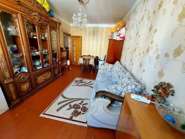 Köhnə tikili: Bakı, Həzi Aslanov qəs., 3 otaqlı, Köhnə tikili, m. Həzi Aslanov, 60 kv. m — 2