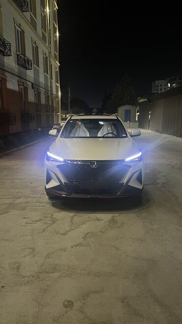 Changan: Changan : 2024 г., 1.5 л, Робот, Бензин, Внедорожник