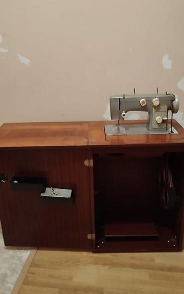 Tikiş maşınları: Tikiş maşını Chayka, İşlənmiş,Elektromexaniki, 2 saplı Ünvandan götürmə — 2