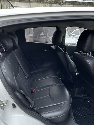 Chevrolet: Chevrolet Spark: 2016 г., Бензин, Хэтчбэк at lalafo.kg — 6 Chevrolet: Chevrolet Spark: 2016 г., Бензин, Хэтчбэк — 6