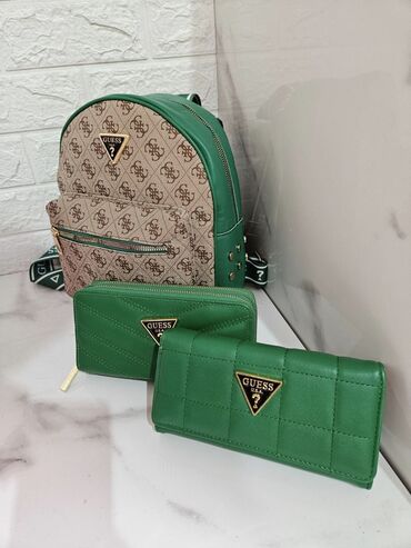 Torbe: Bilo koji komplet
Torba+novcanik
4200 — 21