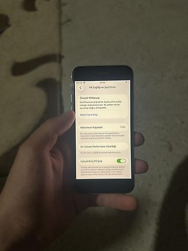 Apple iPhone: IPhone SE 2020, 64 GB — 8