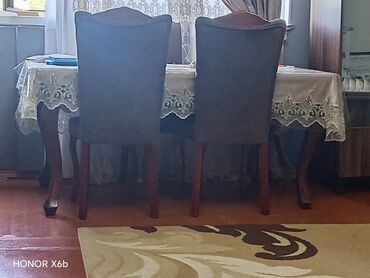 Qonaq otağı üçün, İşlənmiş, Açılmayan, Kvadrat masa, 4 stul