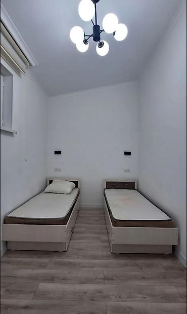 flat osh: Сдается 1‑комнатная квартира, район Восток‑5. Характеристики: - Этаж — 2