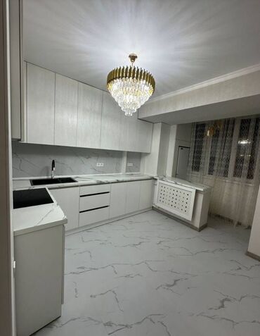 Продажа квартир: 3 комнаты, 71 м², Индивидуалка, 4 этаж, Евроремонт