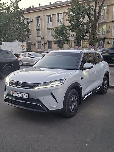 byd one up: BYD Yuan Up: 2025 г., Электромобиль — 1