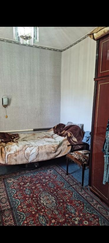 дом в доль дороги г ош: 60 м², 3 комнаты, Парковка, Забор, огорожен