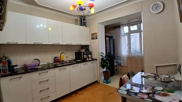 Köhnə tikili: Bakı, Yeni Günəşli Massiv A, 3 otaqlı, Köhnə tikili, m. Xalqlar Dostluğu, 90 kv. m — 8