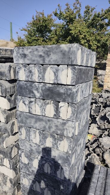 Садовые бордюры: Садовый бордюр, Литой, Бетонный, Овальный, Новый — 9