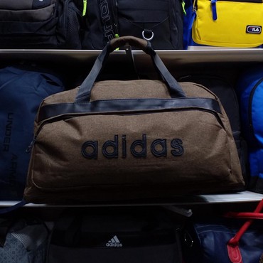 idman sunkasi: Çanta ⚜Adidas⚜ Her kese salamlar,Real wekilleridi Resimleri