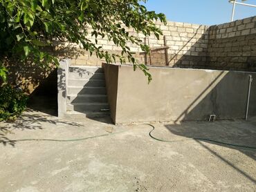 Bağ evlərinin kirayəsi: Pirşağı qəs., 110 kv. m, 4 otaqlı, Hovuzlu, Kanalizasiya, Kombi, Telefon — 12