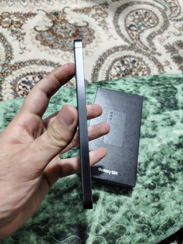 Samsung: Samsung Galaxy S24, 128 GB, rəng - Gümüşü, Zəmanət, Barmaq izi, Simsiz şarj — 5