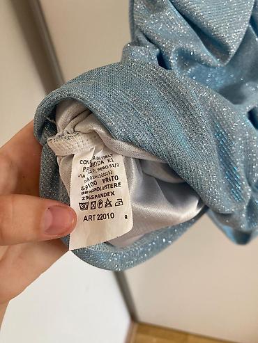 Haljine: Ženska mini haljina sa tankim bretelama, dostupna u više boja: - crna — 20