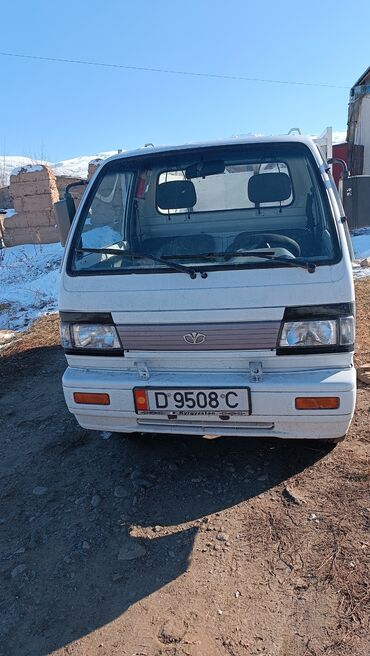 авто кондицонер: Daewoo Labo: 2003 г., 0.8 л, Механика, Бензин