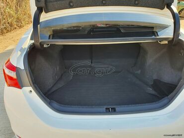 Toyota: Toyota Corolla: 1.4 l. | 2015 έ. Sedan — 8