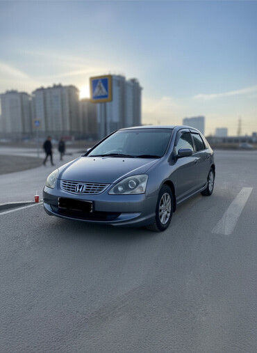 Honda: Honda Civic: 2005 г., 1.7 л, Вариатор, Бензиновая, Хэтчбэк — 2