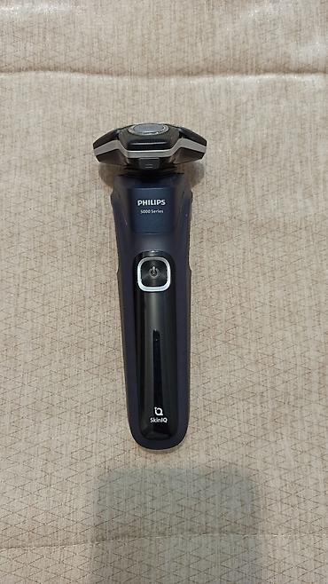 Philips S5885/10 elektrikli təraş aparatı satılır. Əla vəziyyətdədir