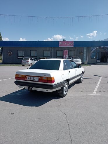 с доплатой мне: Audi 100: 1988 г., 2 л, Механика, Бензин, Седан