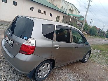 civic 5: Honda Fit: 2004 г., 1.3 л, Вариатор, Бензин, Хэтчбэк — 4