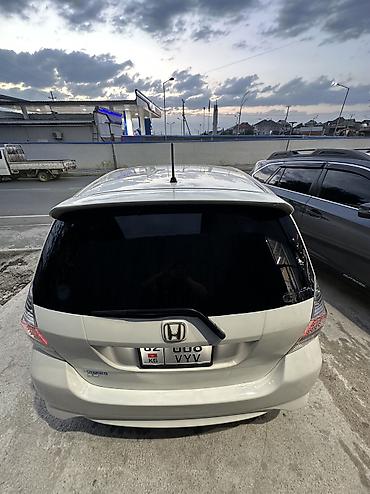 Honda: Honda Fit: 2004 г., 1.5 л, Автомат, Бензин, Хэтчбэк at lalafo.kg — 5 Honda: Honda Fit: 2004 г., 1.5 л, Автомат, Бензин, Хэтчбэк — 5
