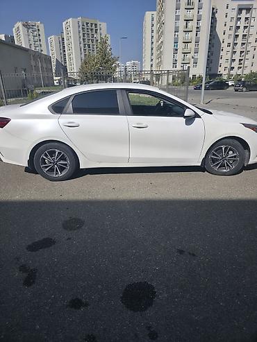 kia bango: Kia Rio: 2 l | 2022 il Sedan — 3