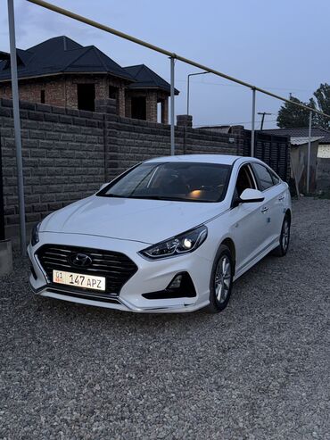 corolla runx: Hyundai Sonata: 2017 г., 2 л, Газ