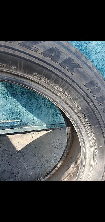 Шины: Шины 215 / 60 / R 17, Зима, Б/у, 1 шт, Легковые, Bridgestone — 4