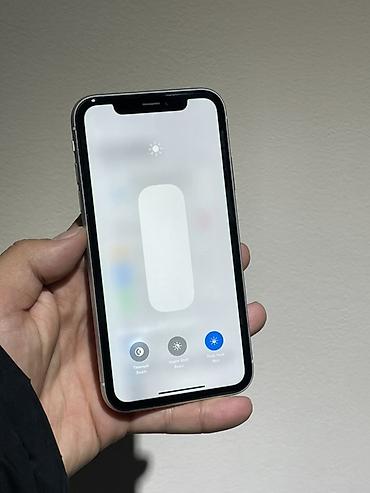 Apple iPhone: IPhone Xr, 64 ГБ, Белый, 75 % — 7