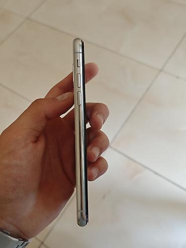 айфон 5 с: IPhone X, 64 ГБ, Серебристый, Face ID — 3