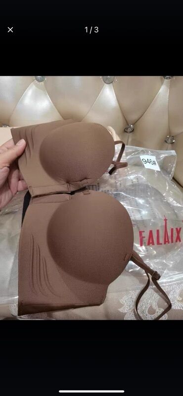 женское нижнее белье кружевное: Бесшовный бюстгальтер‑бандо с эффектом пуш‑ап - Формованные чашки с